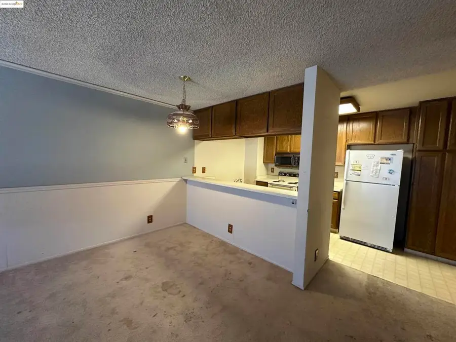 240 N Bayshore Blvd #303, San Mateo, CA 94401 - #2