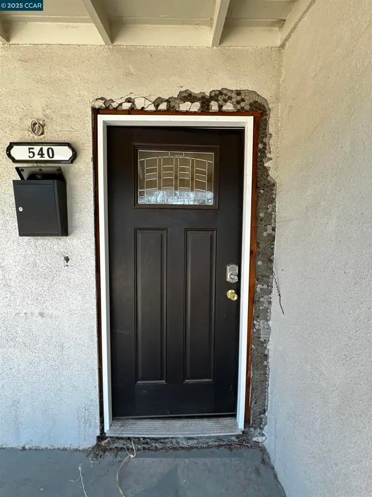 540 W Madill St, Antioch, CA 94509 - Image #2