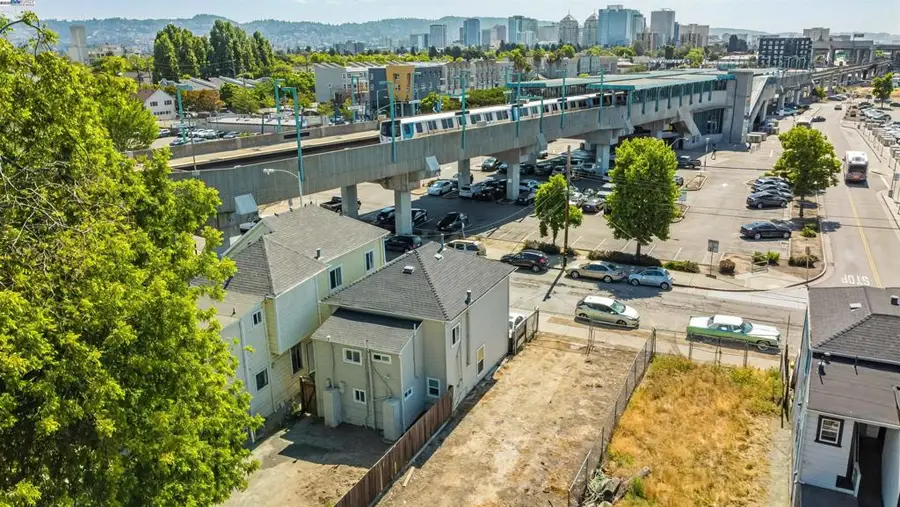 537 Chester St, Oakland, CA 94607 - Image #2