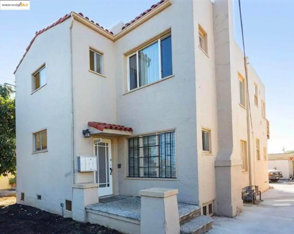 3243 E 23rd St, Oakland, CA 94601 - Image #1