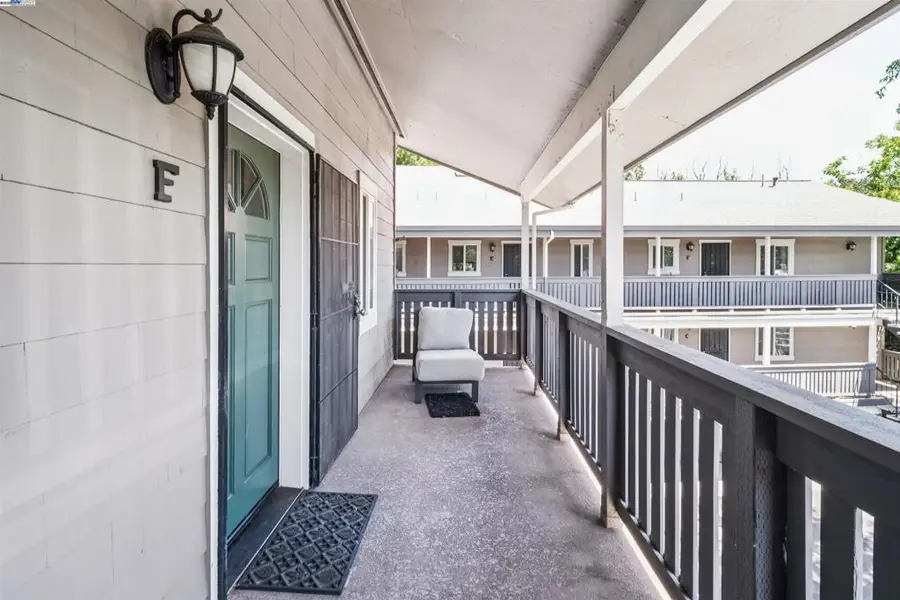 3839 Vineyard Ave #F, Pleasanton, CA 94566 - Image #2