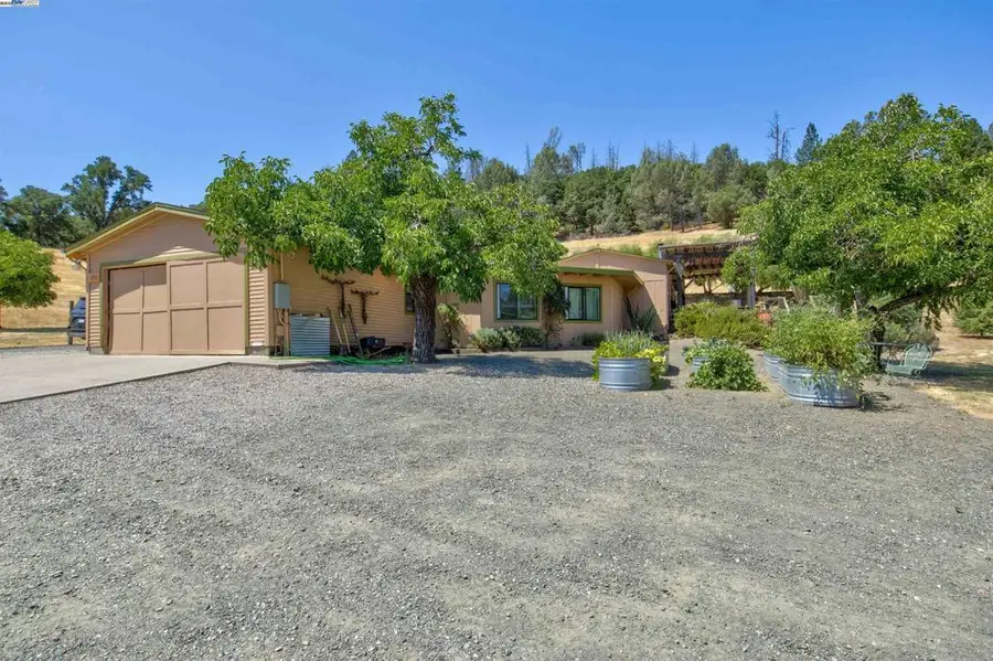 5281 Chiles Pope Valley Rd, Saint Helena, CA 94574 - Image #3