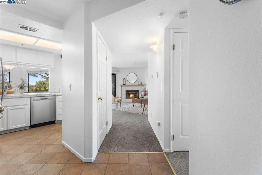 21103 Gary Dr #303, Hayward, CA 94546 - Image #3