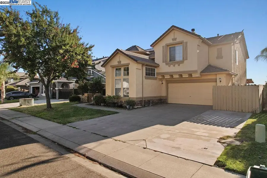 907 Maggiore Lane, Manteca, CA 95337 - Image #2