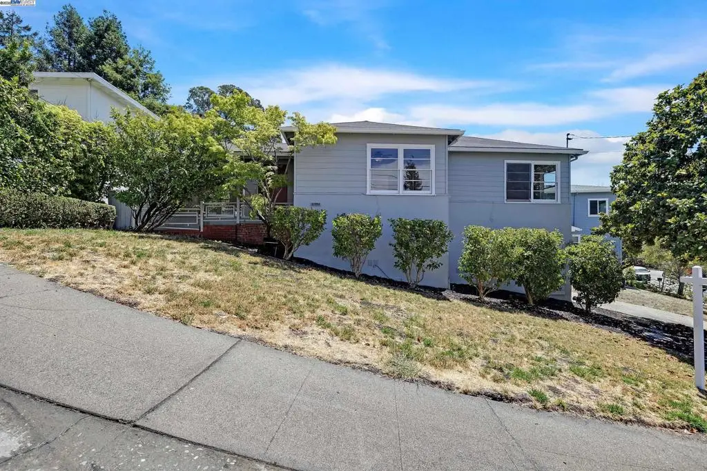 5040 Pierpoint Ave, Oakland, CA 94602 - Image #1