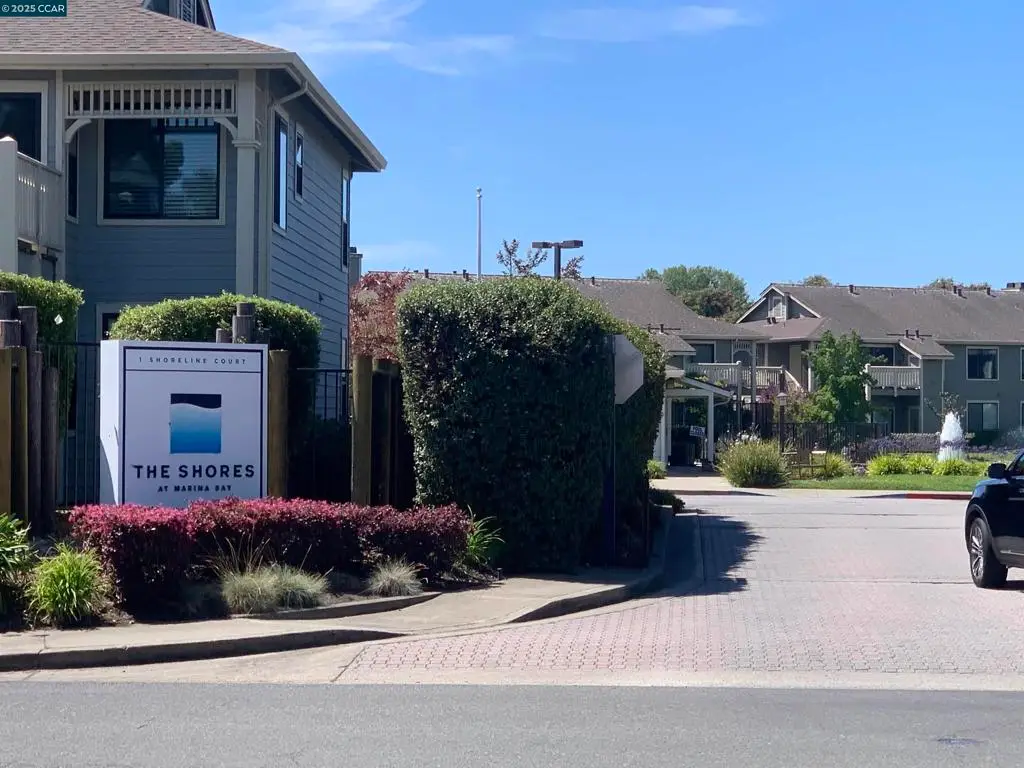 96 96 Lakeshore Ct, Richmond, CA 94804 - #1
