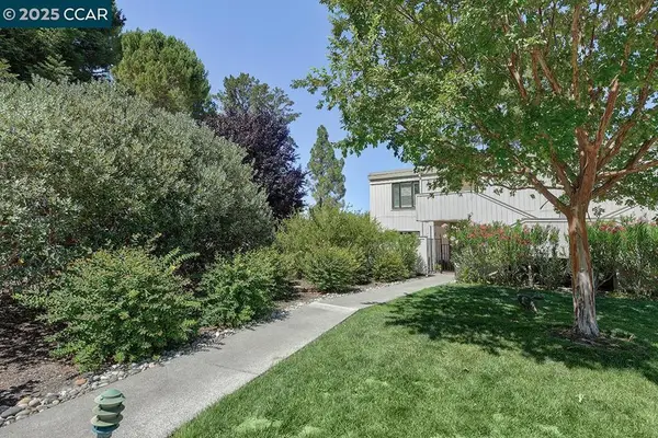 1424 Canyonwood Ct #1, Walnut Creek, CA 94595