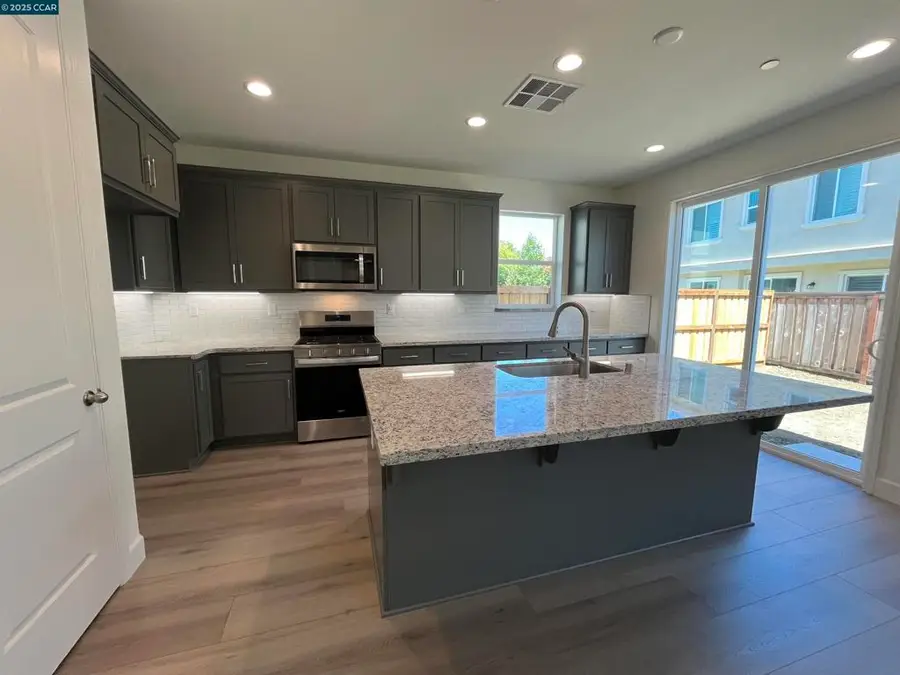 848 Crescendo Street, Fairfield, CA 94534 - Image #2