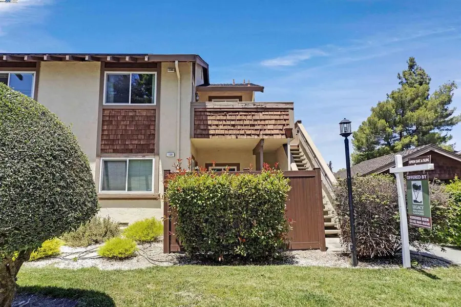 136 Hackamore Ln, Fremont, CA 94539 - Image #2