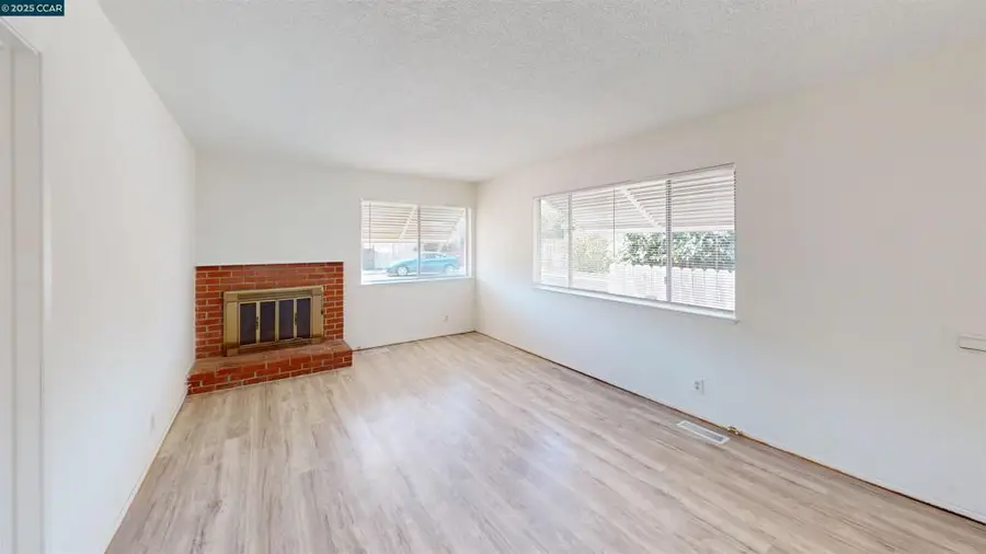 2719 Bush Ave, Richmond, CA 94806 - Image #2