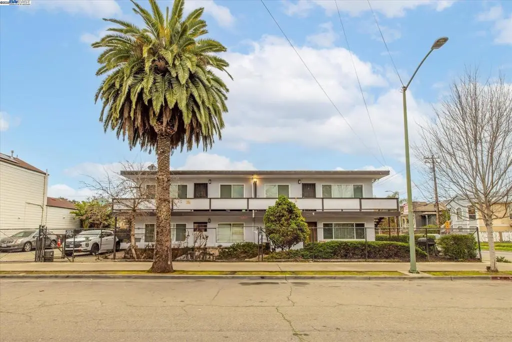 1745 Chase St, Oakland, CA 94607 - Image #1