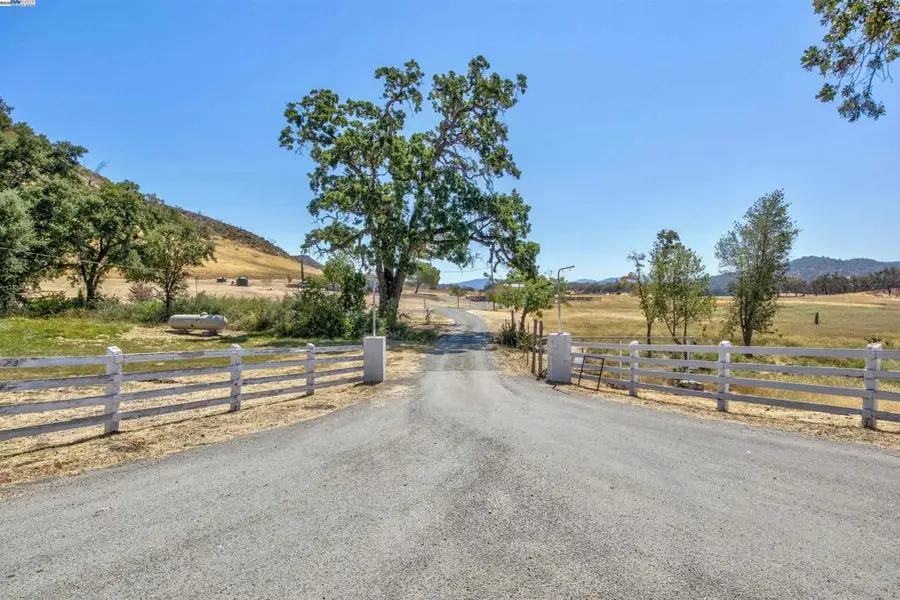 7878 Butts Canyon Road, Pope Valley, CA 94567 - Image #2