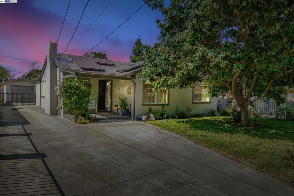 1127 Madera Ave, Menlo Park, CA 94025 - Image #1