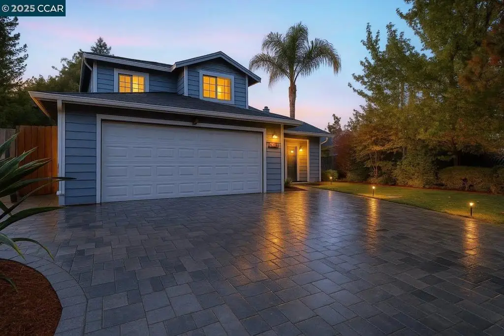 2207 Bridgeport Way, Martinez, CA 94553 - Image #1