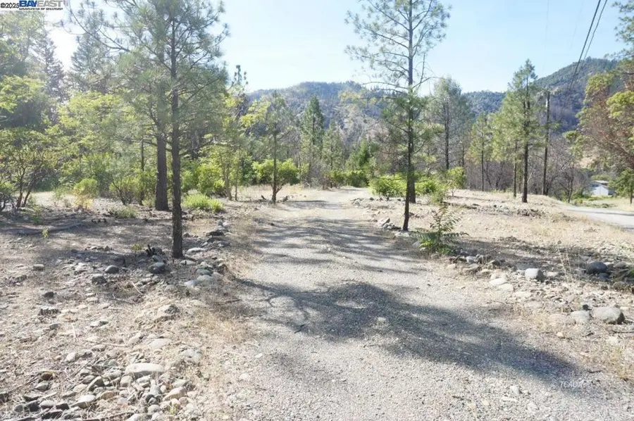 101 River Acres, Junction City, CA 96048 - Image #2