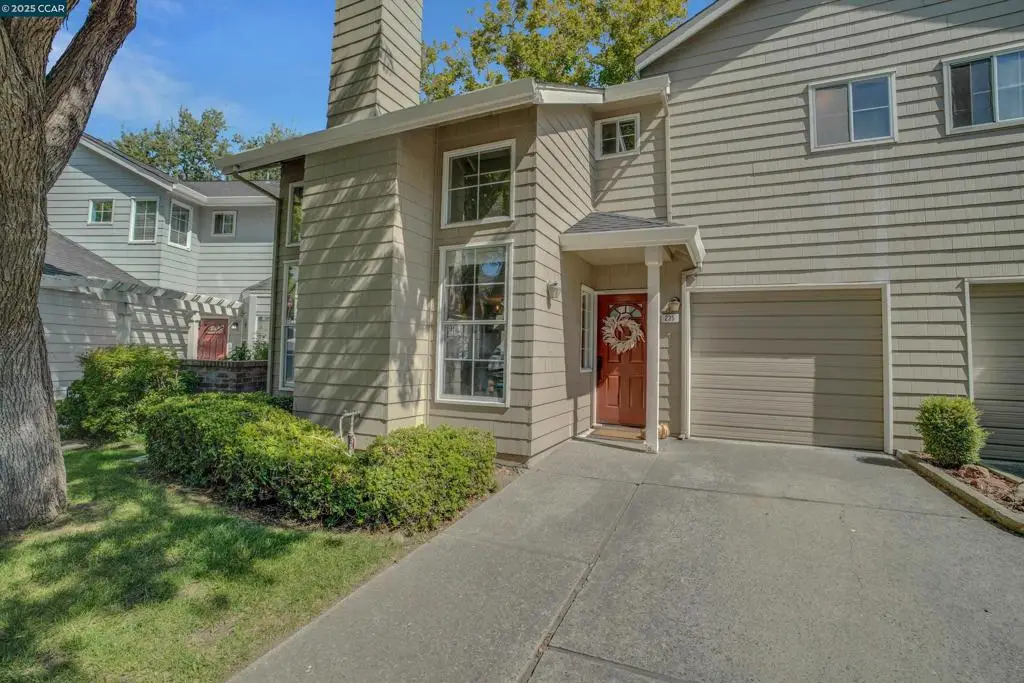 235 Pebblecreek Ct, Martinez, CA 94553 - Image #1