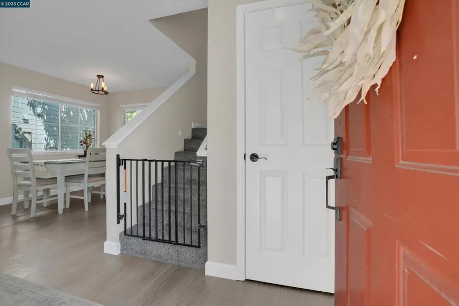 235 Pebblecreek Ct, Martinez, CA 94553 - Image #2