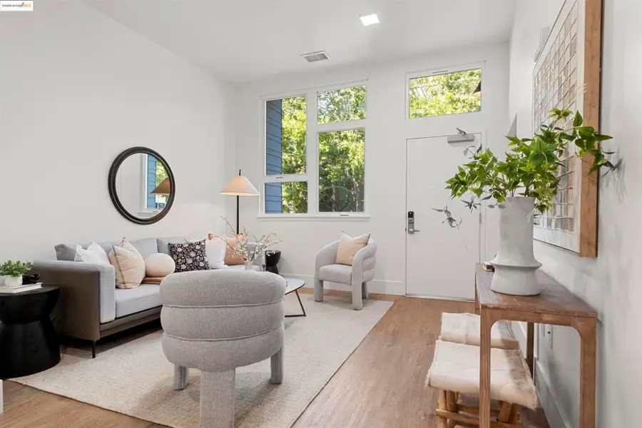 1545 32nd Street #104, Oakland, CA 94608 - Image #2