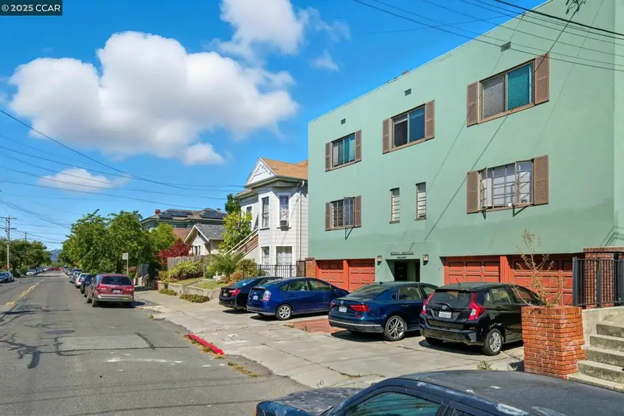 1919 Curtis, Berkeley, CA 94702 - Image #3