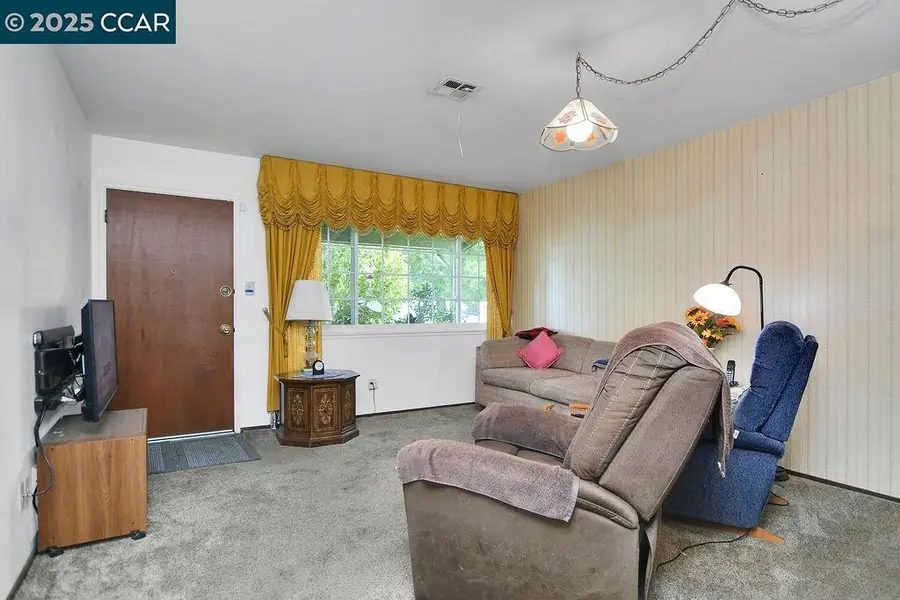 214 Don Carlos Avenue, Stockton, CA 95210 - Image #3