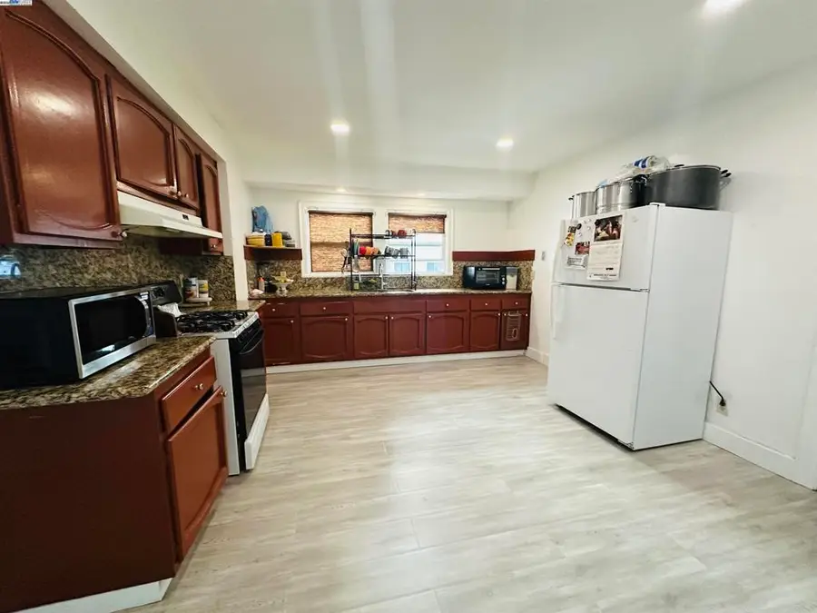 1301 60th Ave, Oakland, CA 94621 - #3