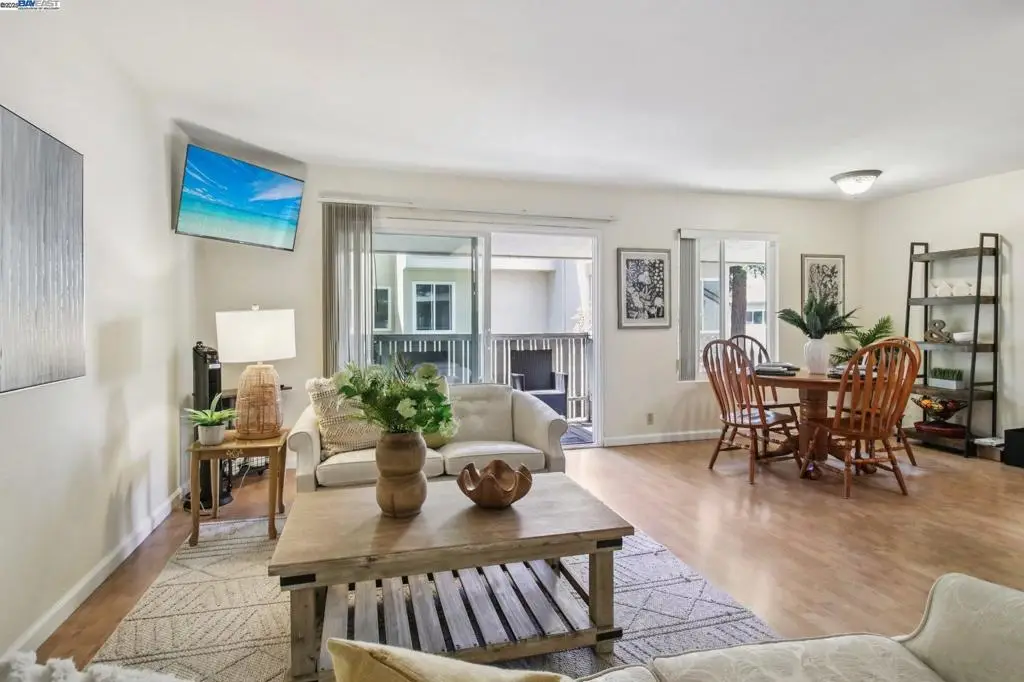 2716 Oak Rd #117, Walnut Creek, CA 94597 - Image #1