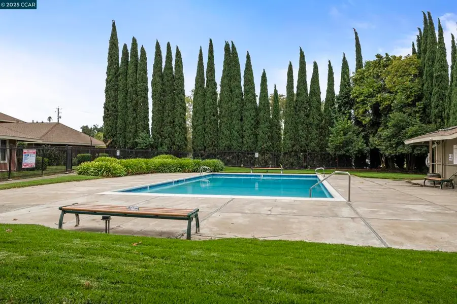 2065 Olivera Rd #D, Concord, CA 94520 - Image #3