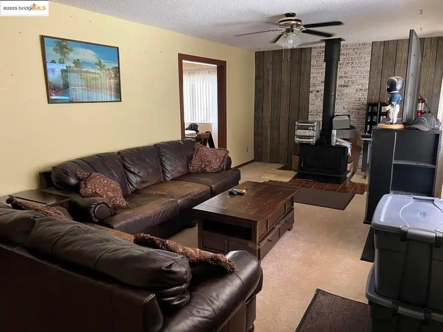 1387 Matheson Dr, South Lake Tahoe, CA 96150 - Image #2