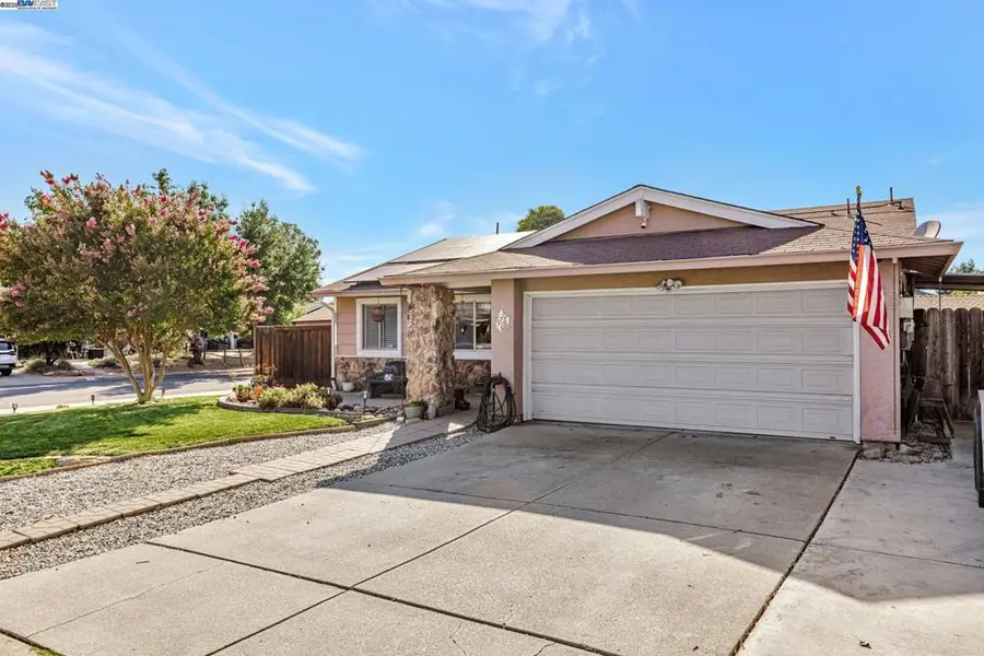577 Rachelle St, Livermore, CA 94550 - Image #2