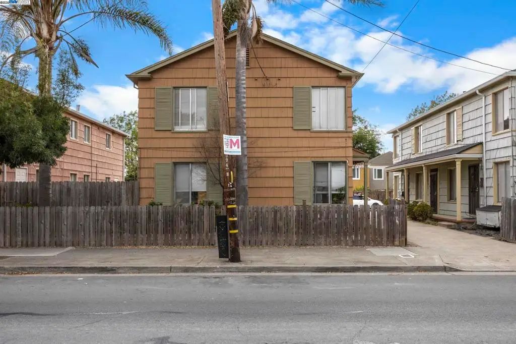 2782 Sacramento St, Berkeley, CA 94702 - Image #1