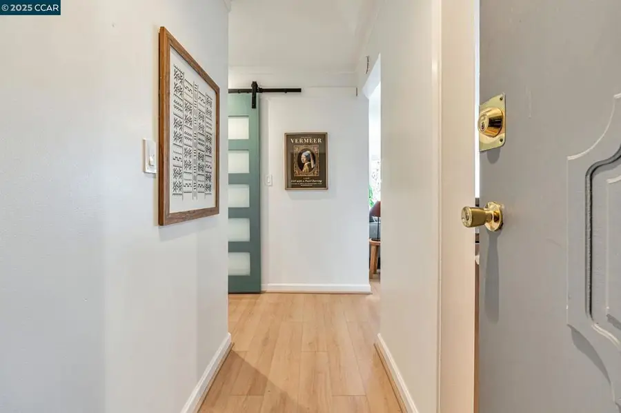 233 Orange St #304, Oakland, CA 94610 - Image #2