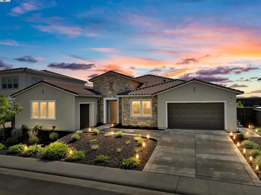 4072 Whitney Vista Ln, Rocklin, CA 95677 - Image #1