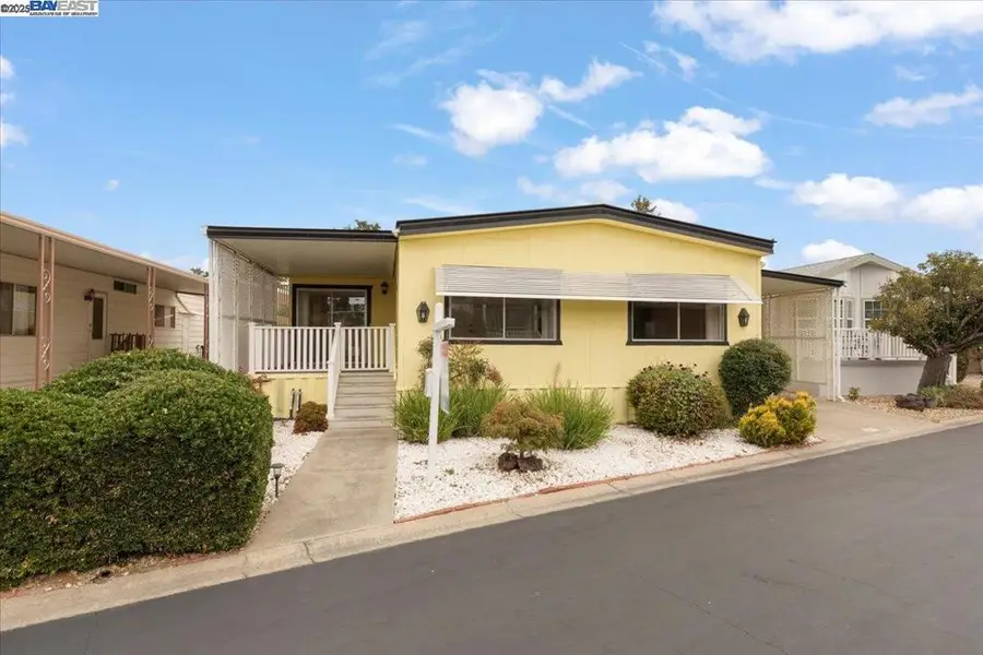 3263 Vineyard Ave., Pleasanton, CA 94566 - Image #2