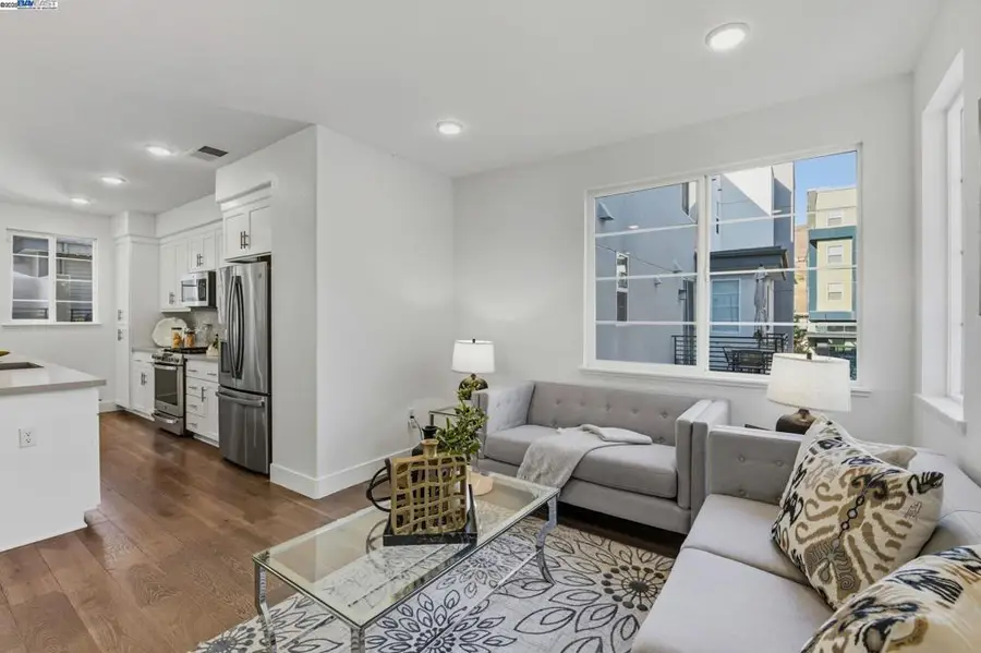 29322 Hub Ln, Hayward, CA 94544 - Image #3