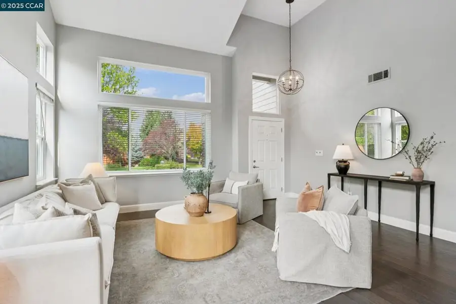 1255 Sunrise Ridge Dr, Lafayette, CA 94549 - Image #3