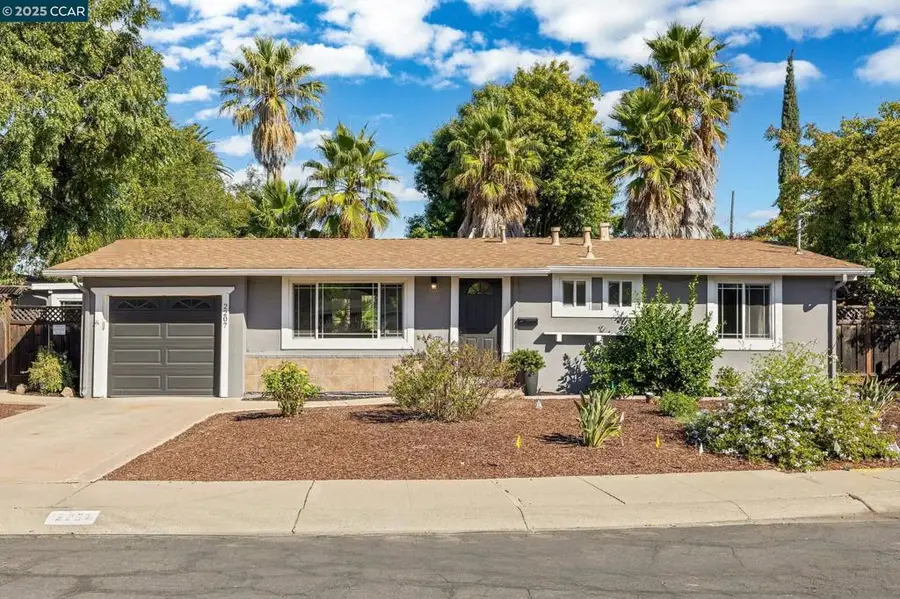 2207 Channing Ct, Concord, CA 94520 - Image #2