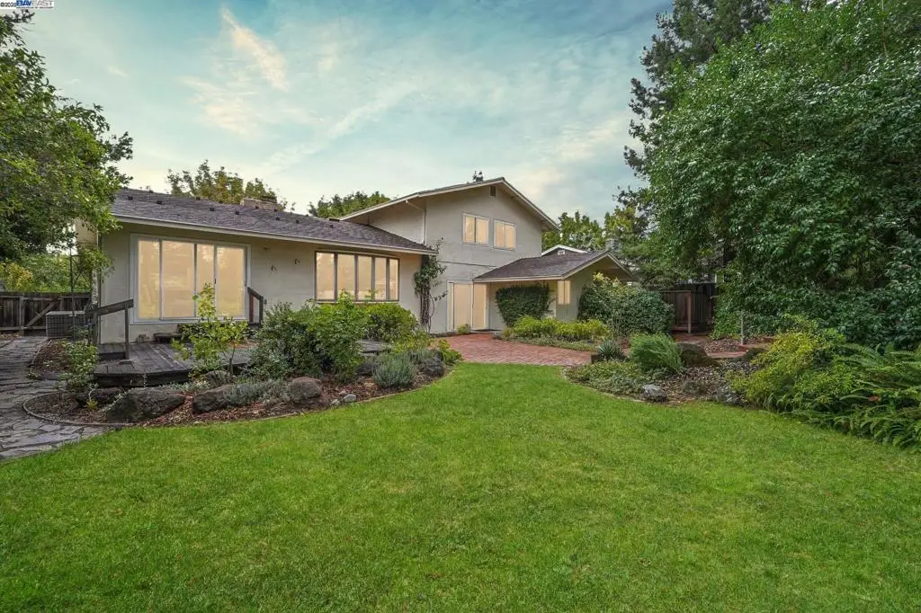 1413 Walnut Ave, Walnut Creek, CA 94598 - Image #1