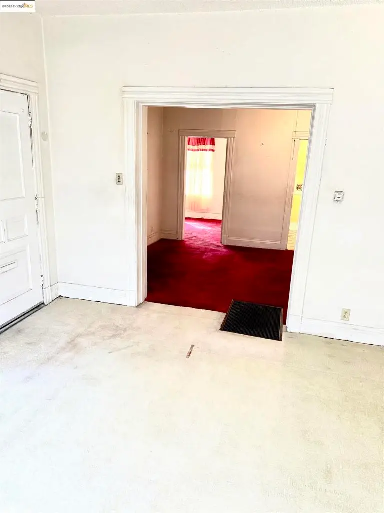 2823 S La Salle Ave, Los Angeles, CA 90018 - Image #3