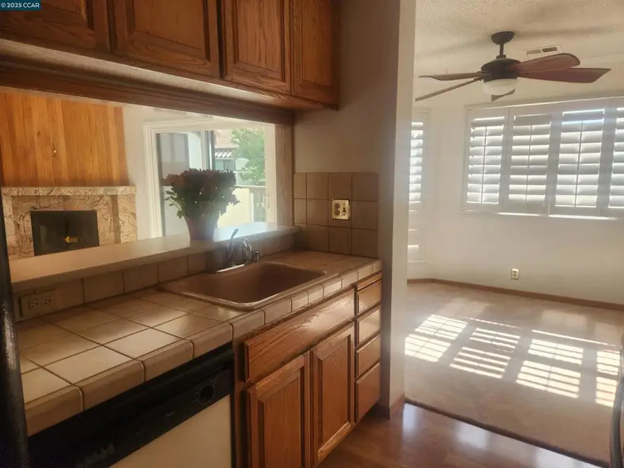 21109 Gary Dr #303, Hayward, CA 94546 - Image #2