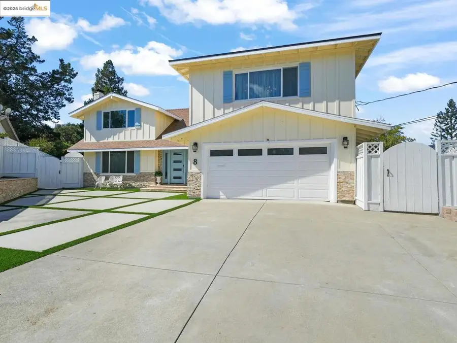 8 Skander Ct, Pleasant Hill, CA 94523 - Image #2