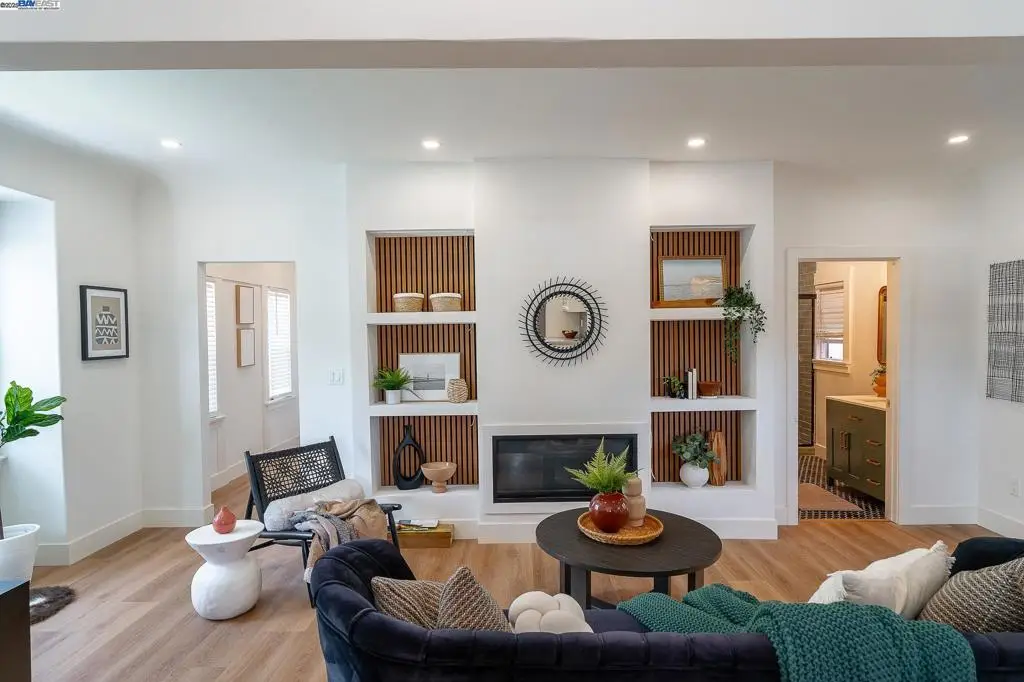 3708 Lyon Ave, Oakland, CA 94601 - Image #1