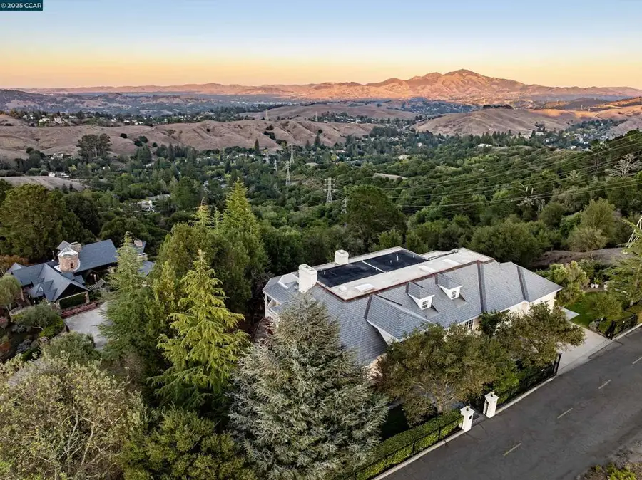 75 Donald Drive, Orinda, CA 94563 - Image #3