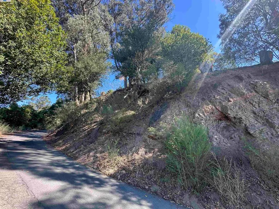 0 Thorndale Dr, Oakland, CA 94611 - Image #2