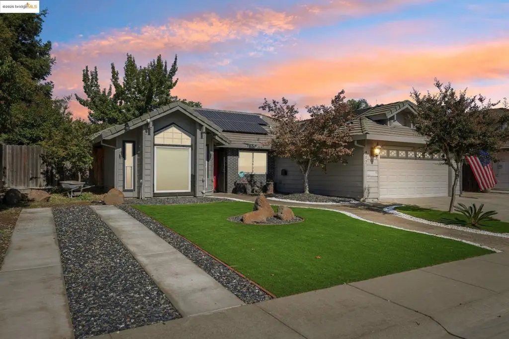 217 Sandpiper Dr, Galt, CA 95632 - Image #1