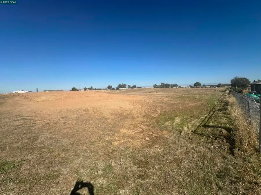 31341 Brightwood Rd, Madera, CA 93638 - Image #2