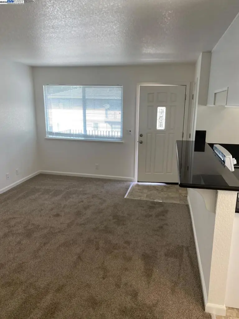 4471 La Cresta Way #4, Stockton, CA 95207 - Image #2
