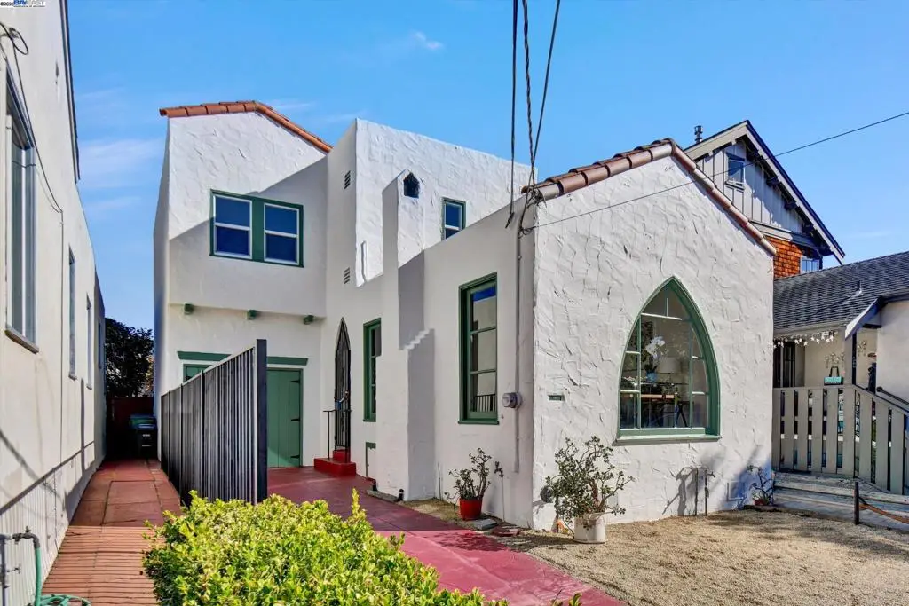 721 Pomona Ave, Albany, CA 94706 - Image #1