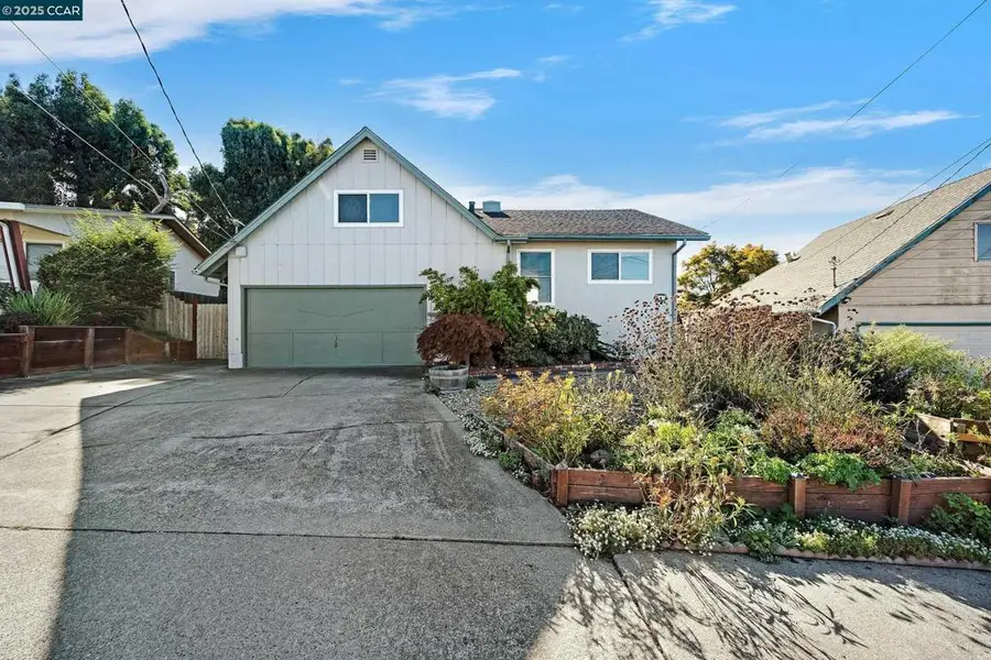 2543 Francis Dr, Pinole, CA 94564 - Image #3