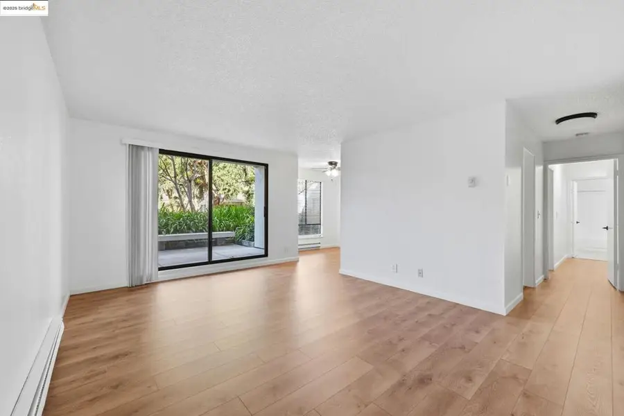 4 Admiral Drive #226, Emeryville, CA 94608 - Image #2