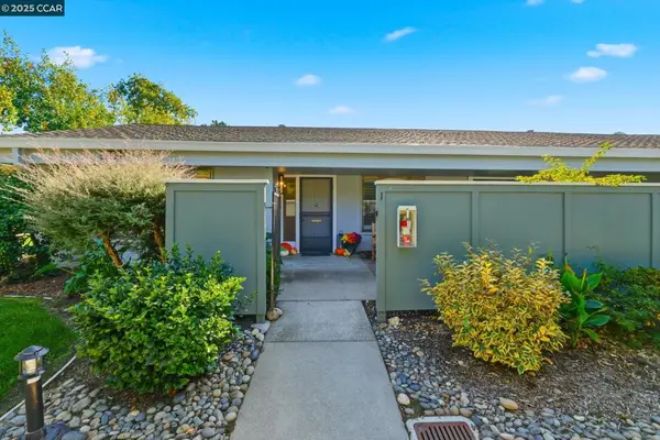 2425 Pine Knoll Dr #1, Walnut Creek, CA 94595